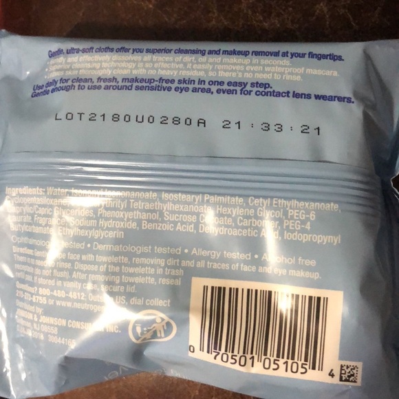 Makeup towels new - Picture 3 of 3